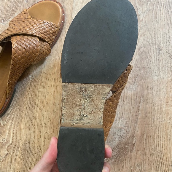 Freda Salvador  size 8 slides - Picture 4 of 6